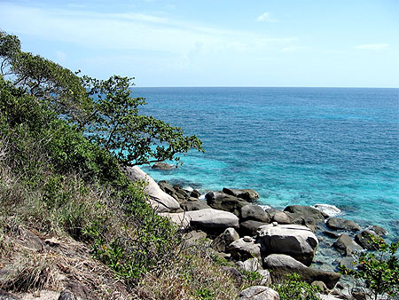 Bleu lagon ou bleu des mers du sud ?