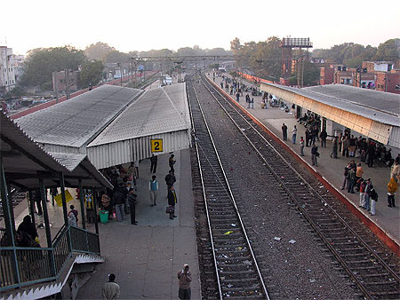 Animation gare de Old Delhi