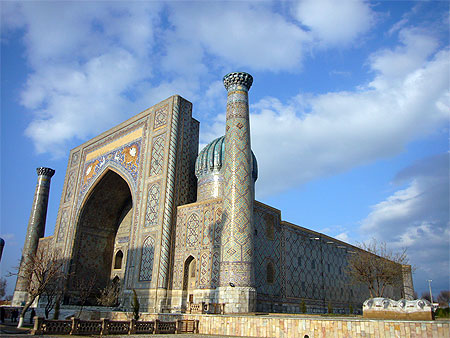 Mosqu�e Place du Reghistan