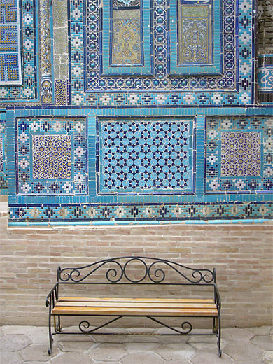 Banc dans la n�cropole