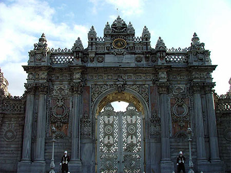 Palais de Dolmabah�e