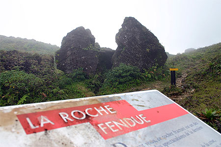 La Roche Fendue