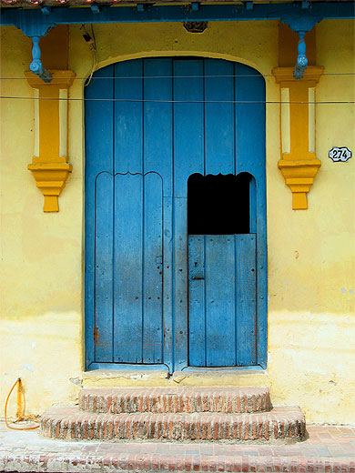 Portes dans une porte
