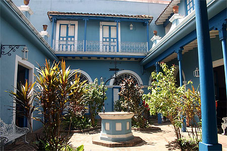 Un patio � Santiago