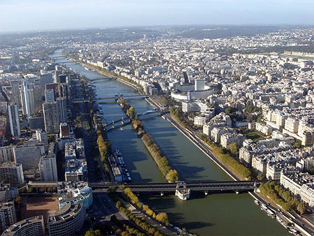 Bords de Seine vue de la Tour Eiffel