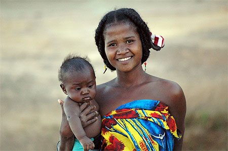 Jeune m�re sur la manambolo