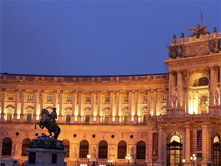 Palais imp�rial, la nuit