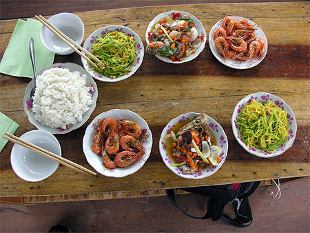 Repas sur le bateau