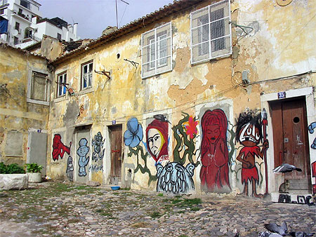 Tags dans le quartier d'Alfama