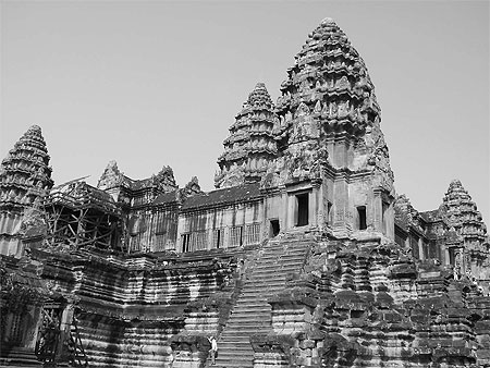 A l'int�rieur d'Angkor Vat.