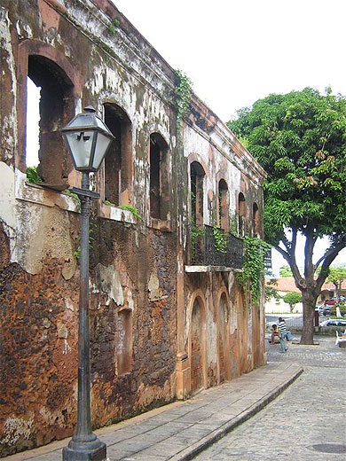Fa�ade de l'�poque coloniale 