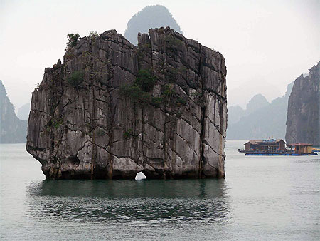 Lz rocher de la baie d'Halong