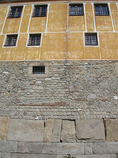 Succession de constructions depuis l'�poque romaine