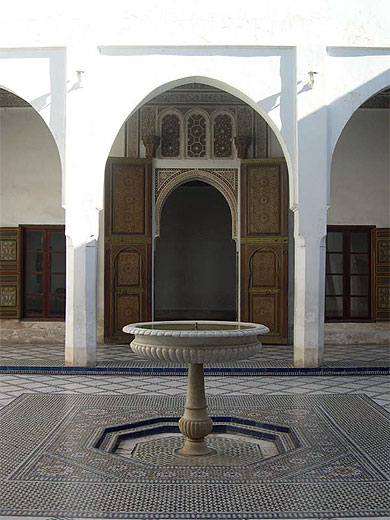 Palais de la Bahia - Fontaine et arcades
