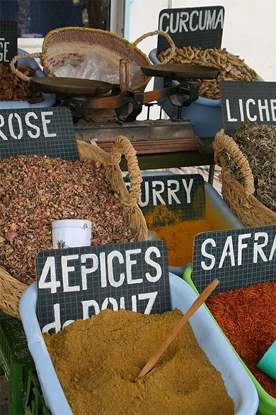 Epices au march� de Douz