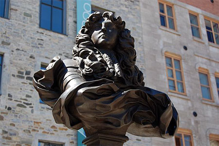 Louis XIV � Qu�bec, place Royale, quoi de plus normal!