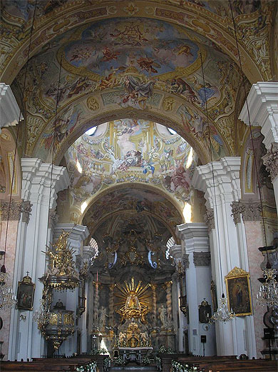 Int�rieur baroque de la basilique de Mariatrost