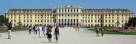 Vienne-Ch�teau-de-Sch�nbrunn-vue-cot�-jardins