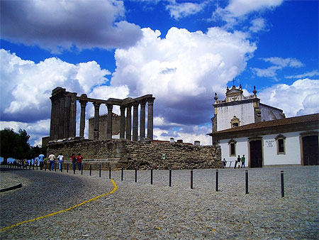 Temple Evora