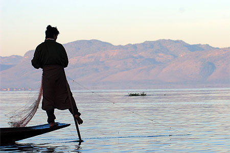 P�cheur sur le lac Inl�