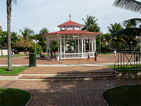 Place des cocotiers