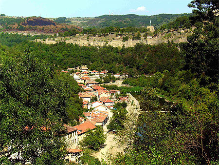 Petit village en-dessous de Veliko Tarnovo