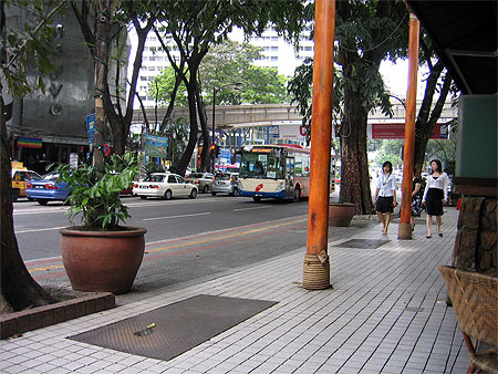 Dans les rues de Kuala Lumpur