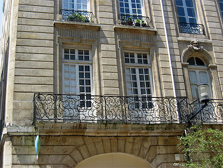 Bordeaux, le centre ville, la ville historique et les quais