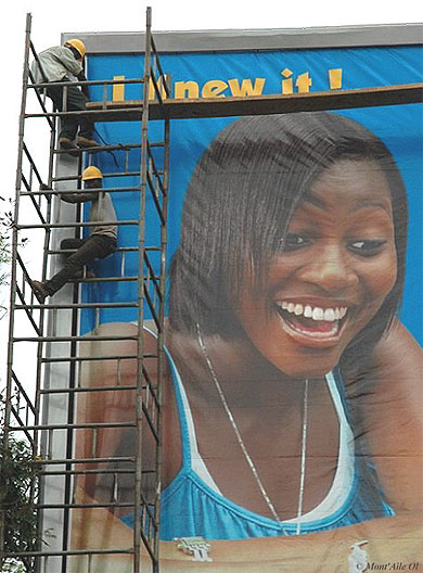 Publicit�, Accra