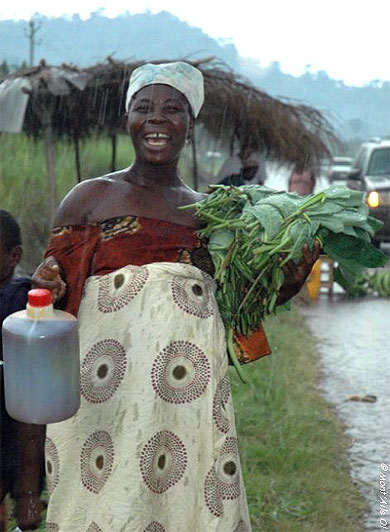 Vendeuse d'huile, du c�t� de Nsawam