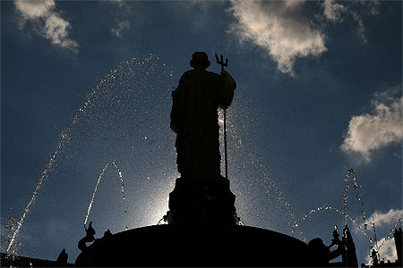 Fontaine en contre jour 