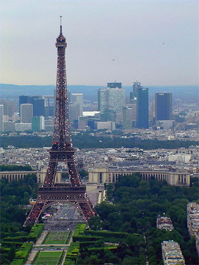 Tour Eiffel illumin�e