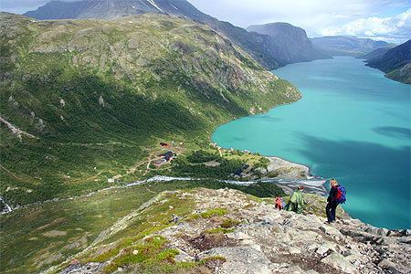 Le Gjende � l'approche de Memurubu
