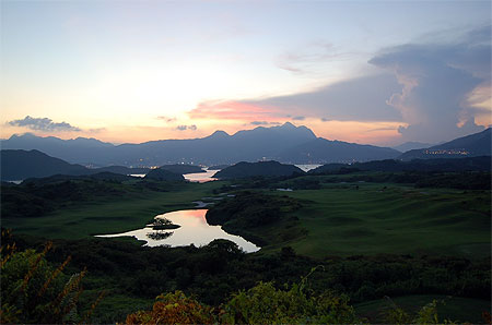 Golf sur une �le au large de Sai Kung