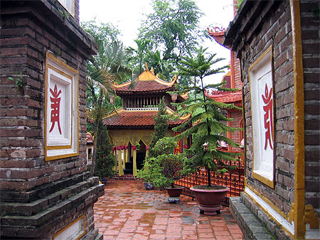Le temple de Quan Th�nh