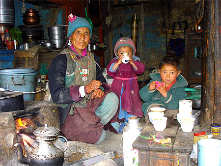 Famille � Photoksar au Ladakh