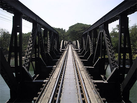 Pont de la rivi�re