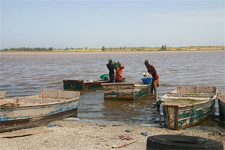 Lac sal� (lac rose) � Saly