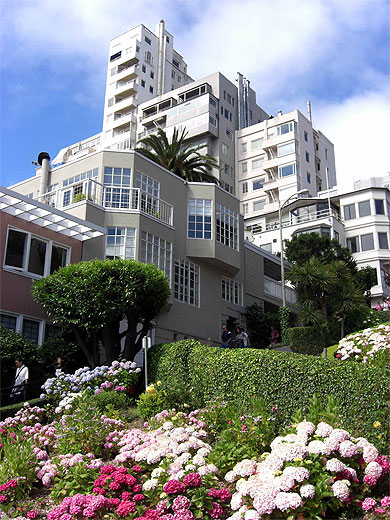 Sur la Lombard Street