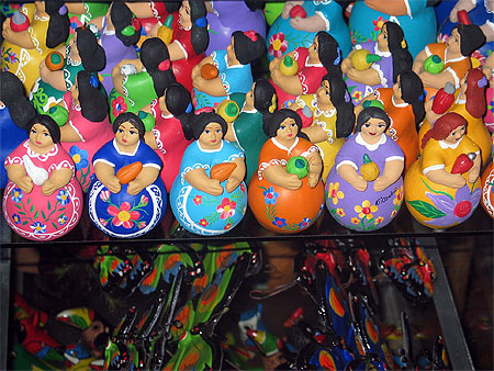 Figurines
