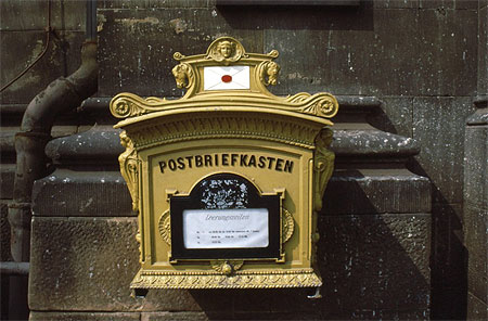 Vieille boite aux lettres
