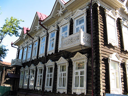Vieille maison en bois