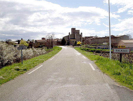 Salazac, �glise-rempart du 11�me