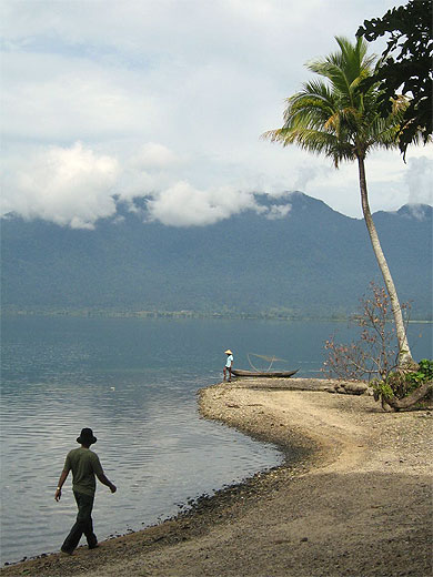 Au bord du Lac, les p�cheurs