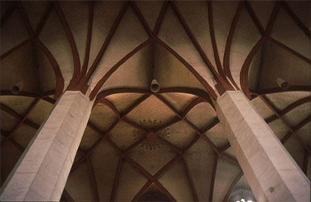 Le plafond de l'�glise Saint-Thomas