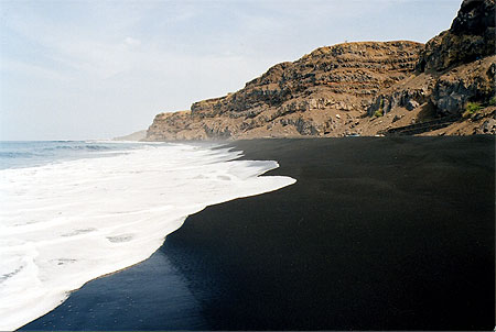 Ile de Fogo. Plage de Sao Filipe
