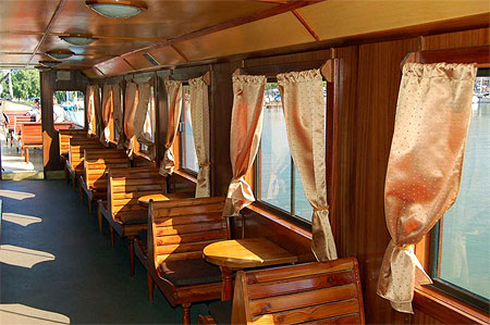 A bord du plus vieux bateau du Balaton, Helka