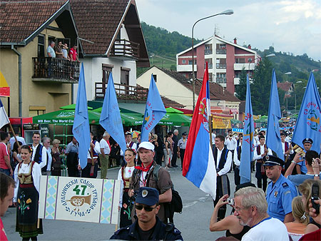 Festival de Guca - D�fil� des orchestres