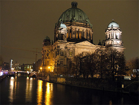 Berlin - La Cath�drale de Nuit