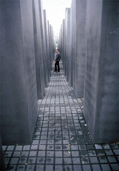Les all�es de l'Holocaustmahnmal"